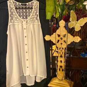 Monteau white shear top